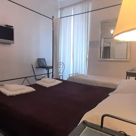 Wrh Trastevere Πανσιόν 3*